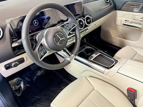 New 2026 Mercedes-Benz GLA 250 GLA 250 4MATIC SUV image 9