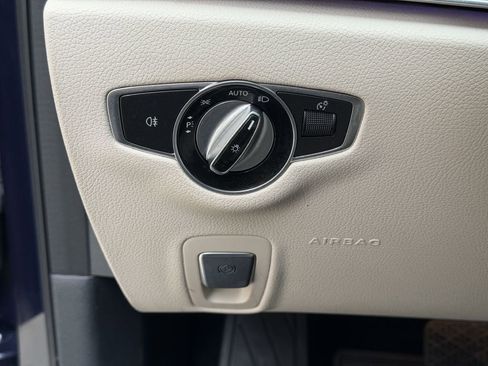 Used 2020 Mercedes-Benz E 350 4MATIC Sedan image 32