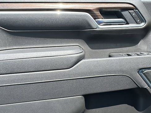 Used 2026 Chevrolet Silverado 1500 LT Trail Boss w/ LT Trail Boss Premium Package image 13