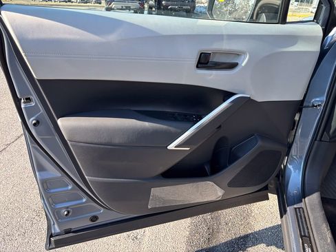 New 2026 Toyota Corolla Cross LE w/ Moonroof Package image 10