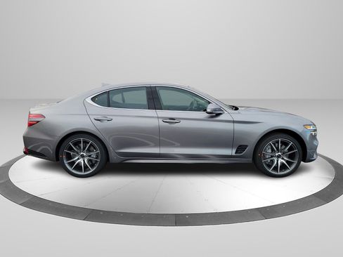 New 2026 Genesis G70 2.5T image 2