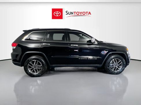 Used 2022 Jeep Grand Cherokee Limited w/ Tech Group RWD image 2
