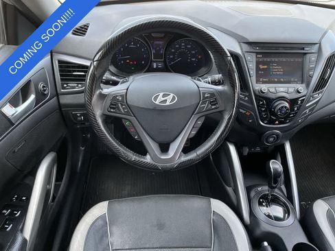Used 2013 Hyundai Veloster Turbo FWD image 11