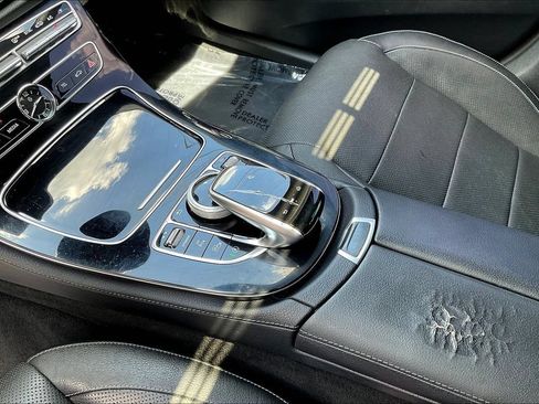 Used 2017 Mercedes-Benz E 300 image 18