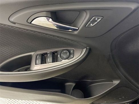 Used 2023 Chevrolet Malibu LT w/ Redline Edition image 20