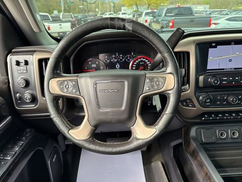 Used 2016 GMC Sierra 2500 Denali w/ Duramax Plus Package AWD/4WD image 28