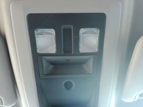 Used 2024 RAM 1500 Classic SLT image 39