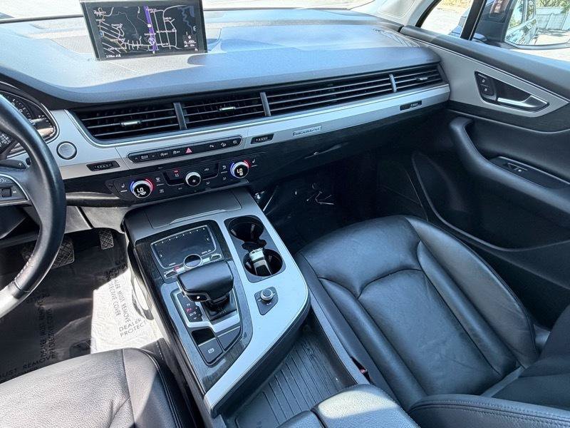 Used 2018 Audi Q7 2.0T Premium Plus w/ Premium Plus Package AWD/4WD image 12