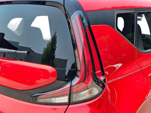 Certified 2024 Kia Soul LX w/ Option Group 015 FWD image 9