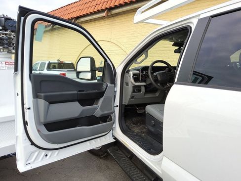New 2026 Ford F450 XL w/ XL Chrome Package image 5