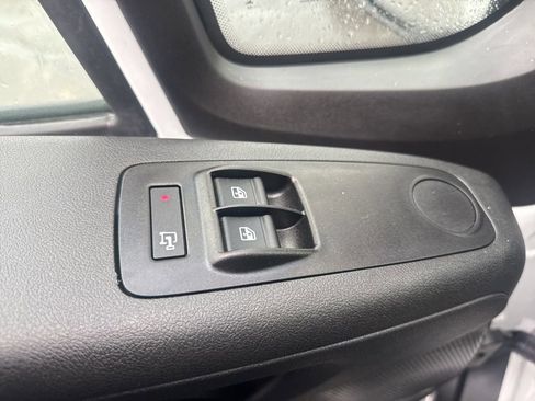 Used 2024 RAM ProMaster 2500 FWD image 13