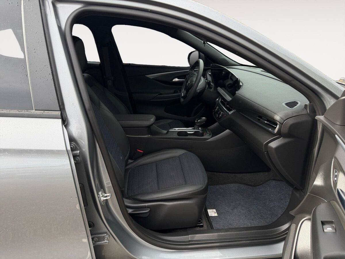 Used 2025 Buick Envista Preferred FWD image 15