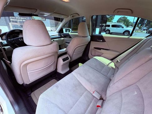 Used 2014 Honda Accord Hybrid Sedan image 16