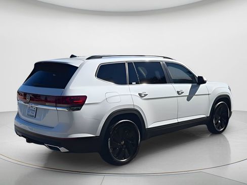 New 2026 Volkswagen Atlas SE image 8