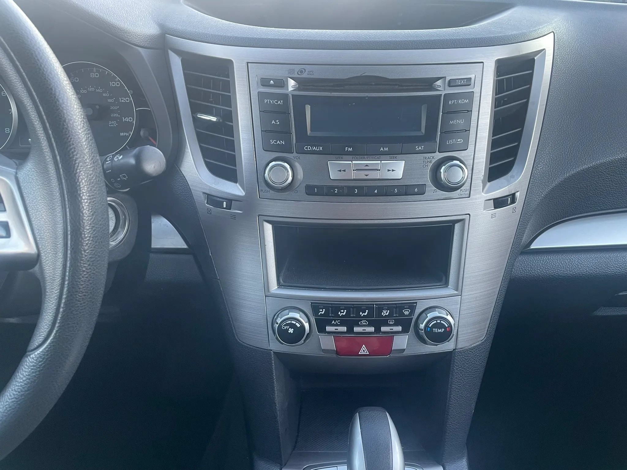 Used 2014 Subaru Outback 2.5i w/ Popular Package #1A AWD/4WD image 13