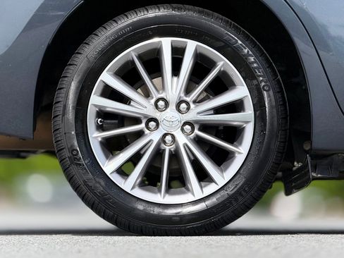 Used 2015 Toyota Corolla LE FWD image 45