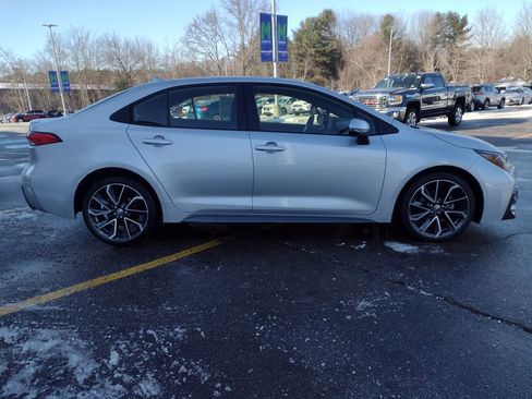 Used 2022 Toyota Corolla SE image 9
