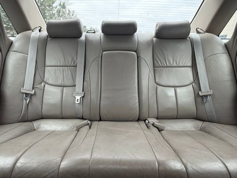 Used 2000 Toyota Avalon XL image 39