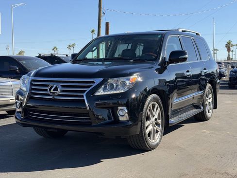 Used 2015 Lexus LX 570 4WD w/ Luxury Package image 1
