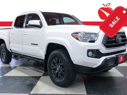 Used 2022 Toyota Tacoma SR5 RWD image 1