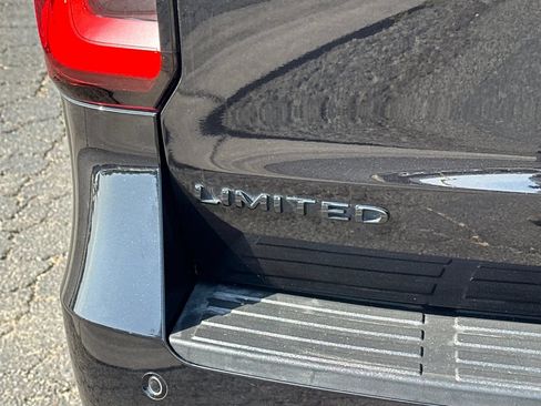 Used 2022 Ford Expedition Limited RWD image 30