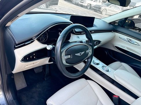 Used 2023 Genesis GV70 2.5T image 10