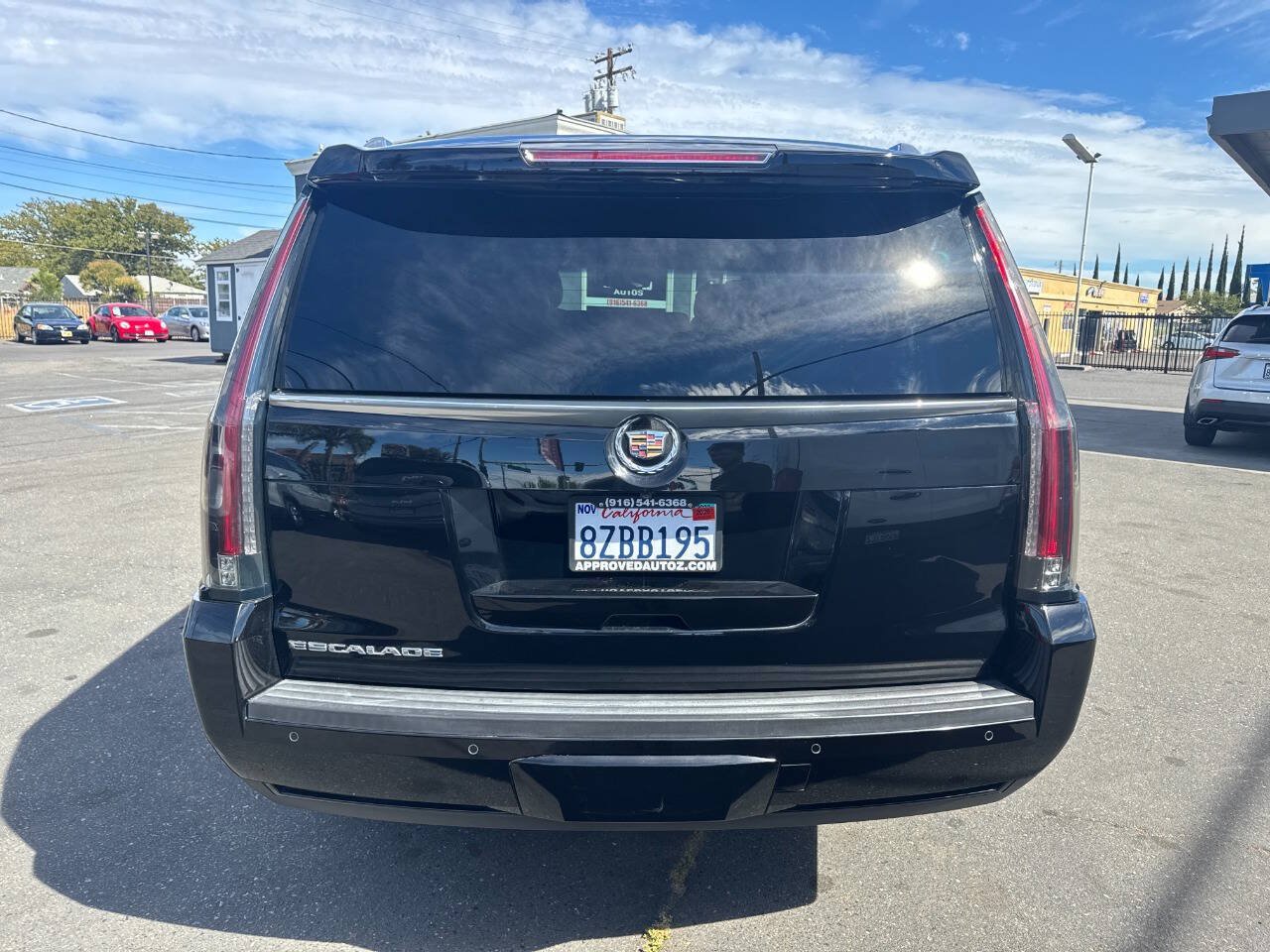 Used 2015 Cadillac Escalade ESV Luxury AWD/4WD image 6