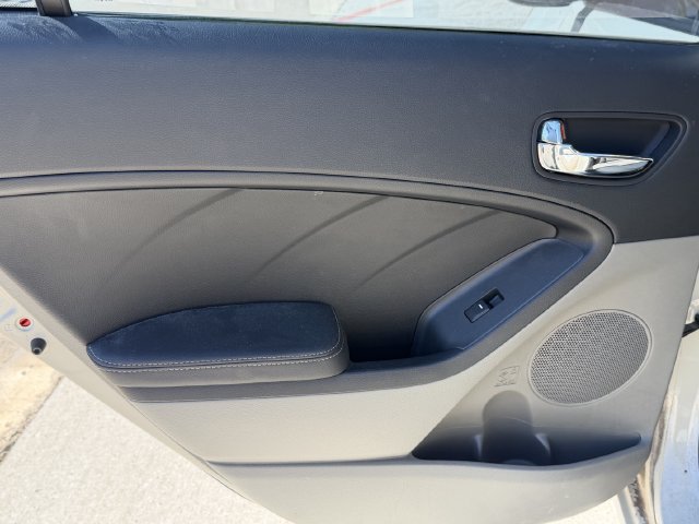 Used 2015 Kia Forte LX FWD image 23