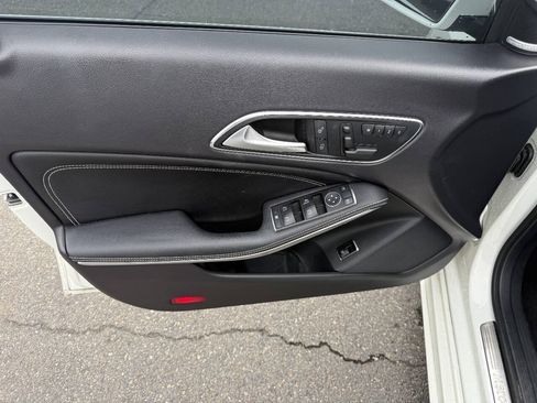 Used 2014 Mercedes-Benz CLA 250 4MATIC image 12