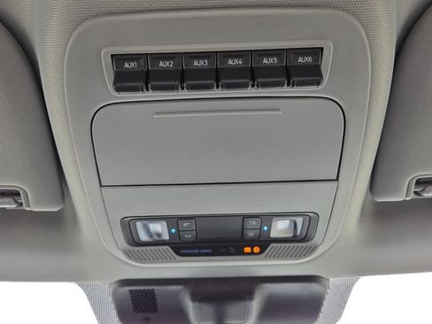 New 2026 Ford F550 4x4 Regular Cab Super Duty w/ XL Chrome Package image 29