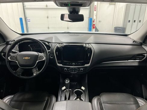 Used 2020 Chevrolet Traverse Premier w/ Redline Edition AWD/4WD image 10