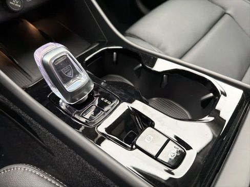 New 2026 Volvo XC40 B5 Plus w/ Protection Package Premier image 17