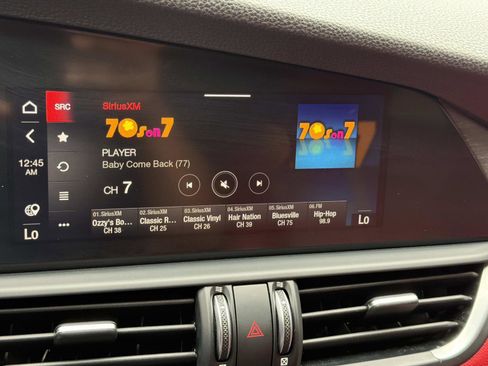 Used 2020 Alfa Romeo Giulia Ti AWD/4WD image 28