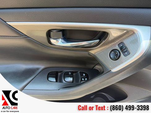 Used 2015 Nissan Altima 2.5 SL w/ Technology Package FWD image 17