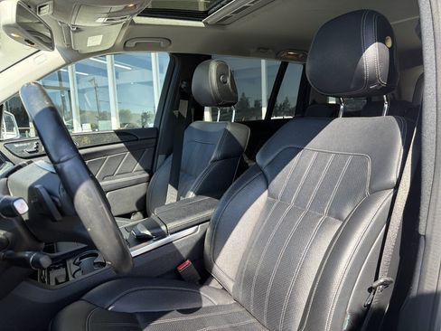 Used 2016 Mercedes-Benz GL 450 4MATIC image 30