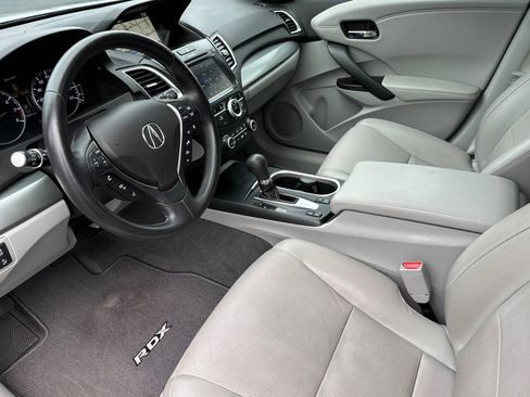 Used 2018 Acura RDX AWD w/ Advance Package image 9