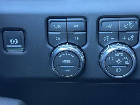 New 2026 GMC Sierra 2500 AT4 w/ AT4 Premium Plus Package image 30