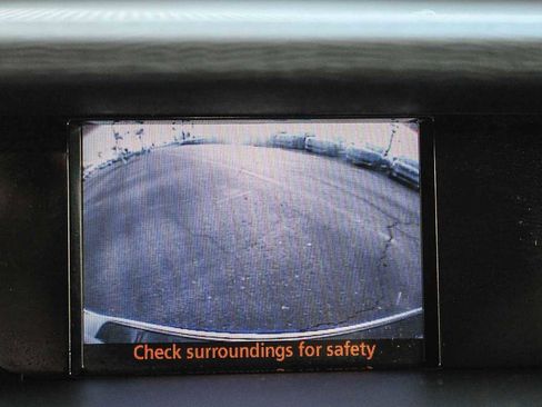 Used 2013 Toyota Sienna LE image 24