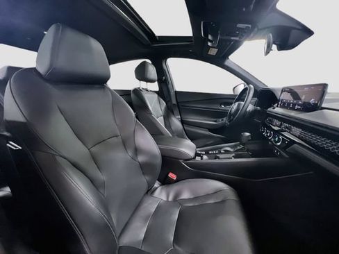 Used 2024 Honda Accord Sport image 27