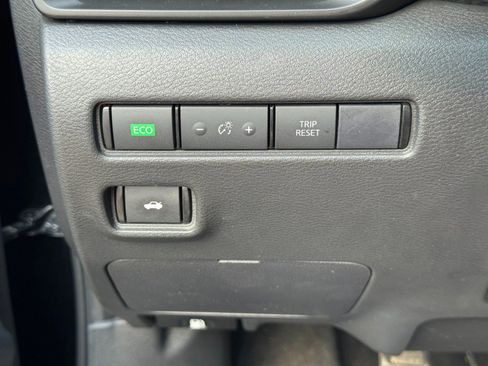 Used 2023 Nissan Sentra S FWD image 16