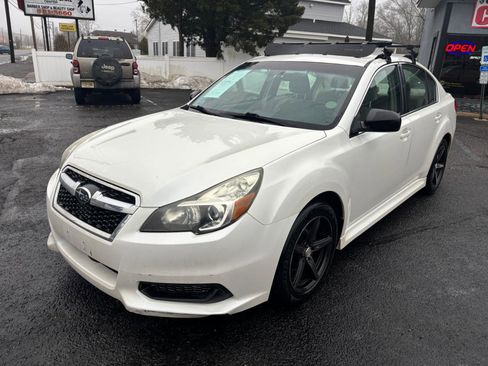 Used 2013 Subaru Legacy 2.5i image 1