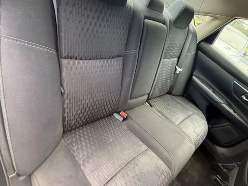 Used 2018 Nissan Altima 2.5 SV FWD image 11