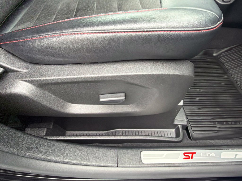 Used 2023 Ford Edge ST-Line AWD/4WD image 45