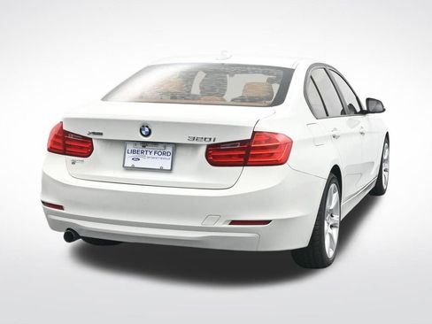Used 2014 BMW 320i xDrive Sedan image 7