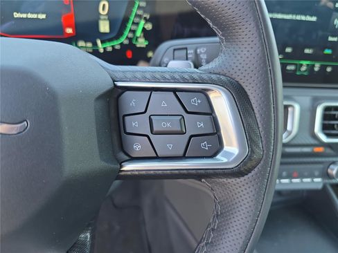 Used 2025 Ford Mustang GT Premium image 23