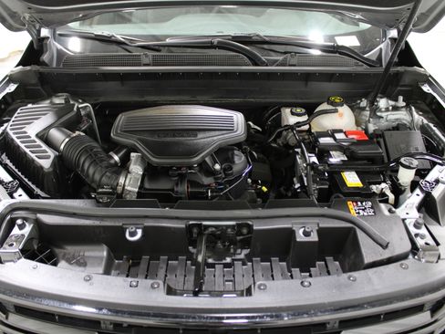 Used 2023 GMC Acadia SLT w/ Elevation Edition image 44