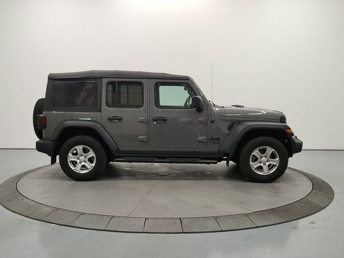 Used 2021 Jeep Wrangler Unlimited Sport AWD/4WD image 9