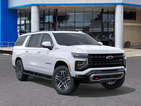 New 2026 Chevrolet Suburban Z71 w/ Comfort Package image 7