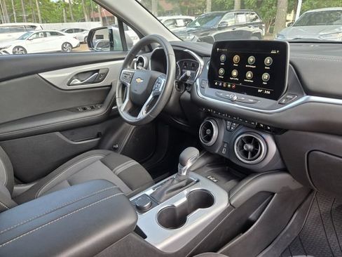 Used 2024 Chevrolet Blazer LT w/ Convenience Package FWD image 19