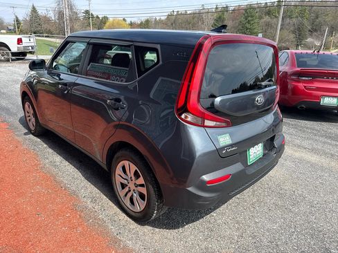 Used 2020 Kia Soul LX image 5